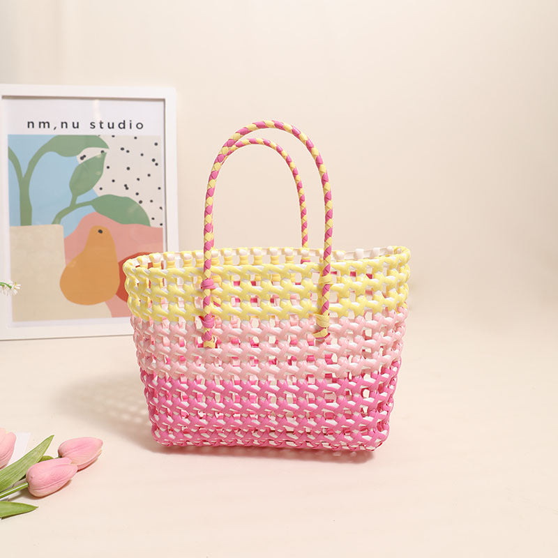 Handcrafted straw bag with colorful gradient Kalsten