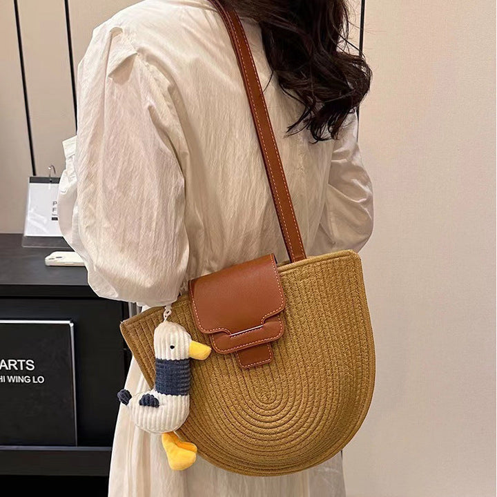 Fashionable Tote Bag Made of Woven Material with Playful Pendant Kalsten