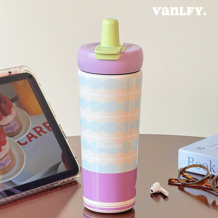 Women's insulated drinking bottle with innovative silicone cap and cheerful Kalsten motif