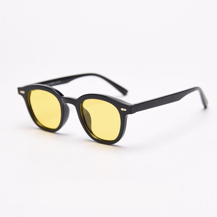 Fashionable sunglasses with round lenses and stylish frame Kalsten