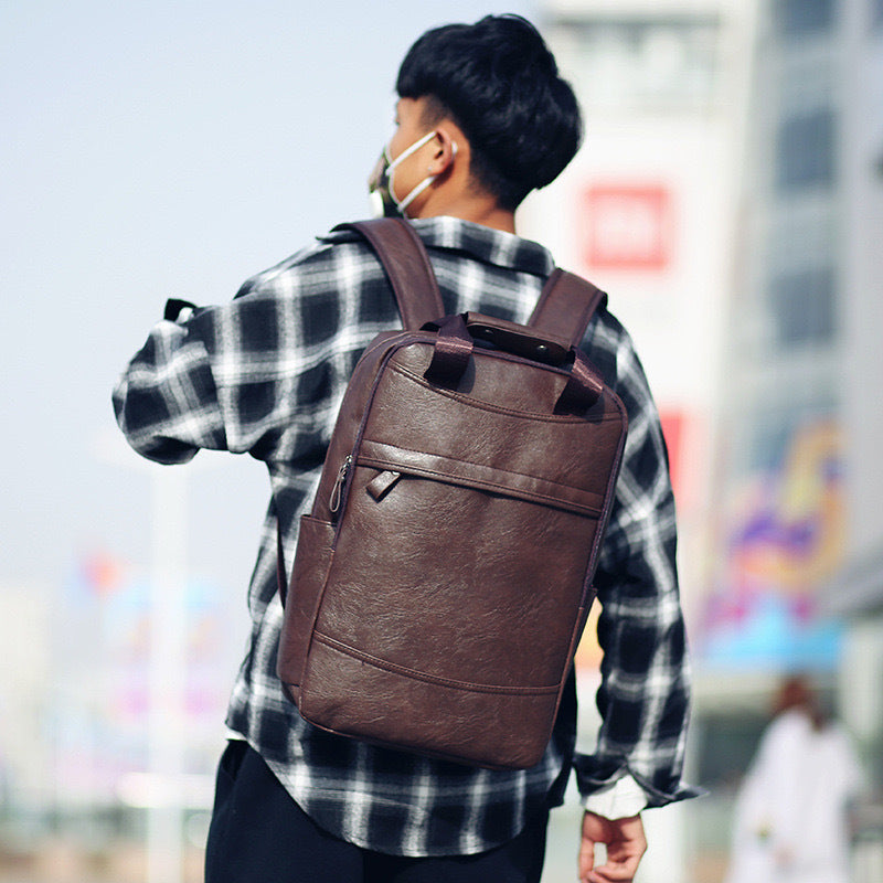 Elegant backpack with versatile compartments Kalsten
