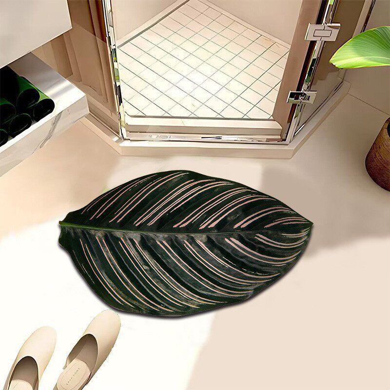 Leaf-Shaped Decorative Bath Mat Kalsten
