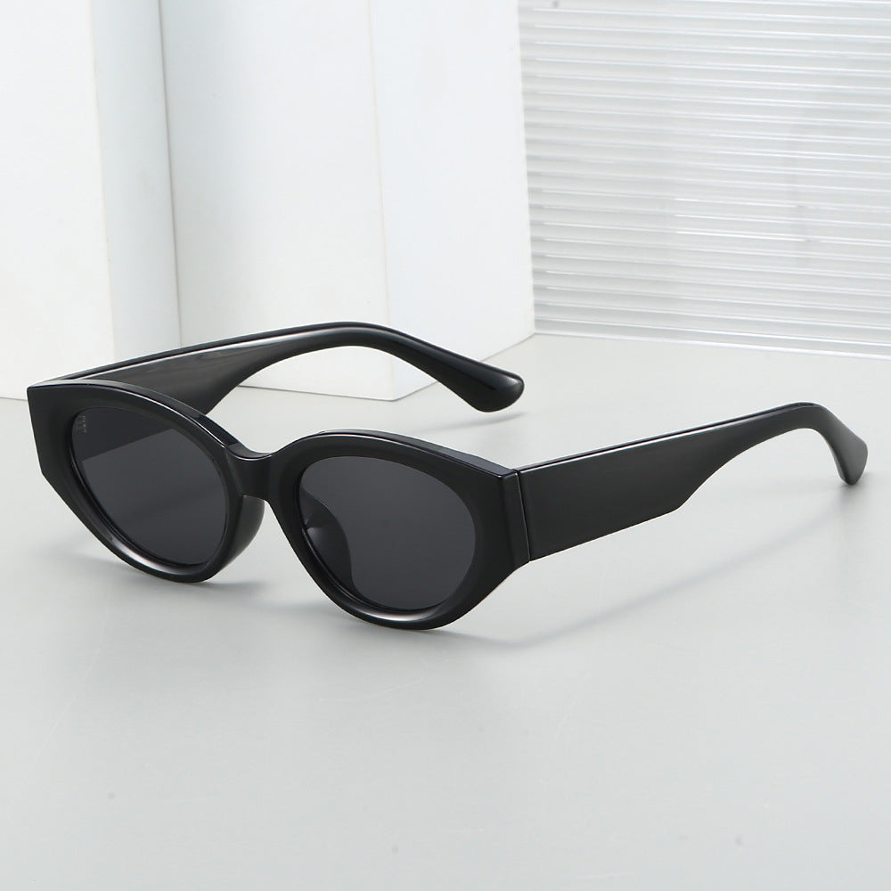 Women Cat-Eye Sunglasses with modern, transparent frame and UV protection Kalsten