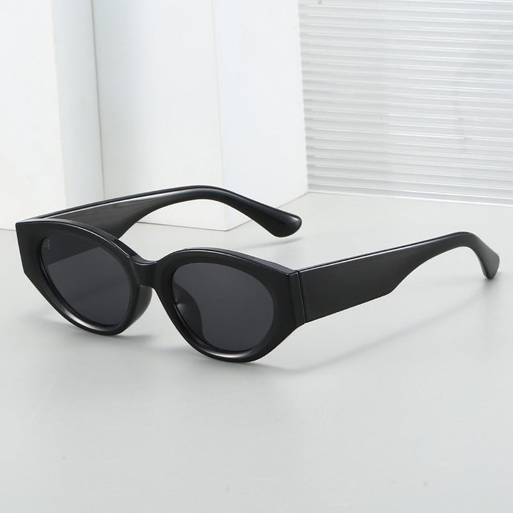 Women Cat-Eye Sunglasses with modern, transparent frame and UV protection Kalsten
