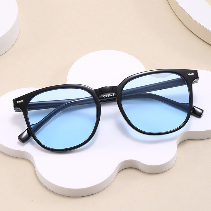 Ladies fashionable sunglasses with transparent frame and elegant design Kalsten