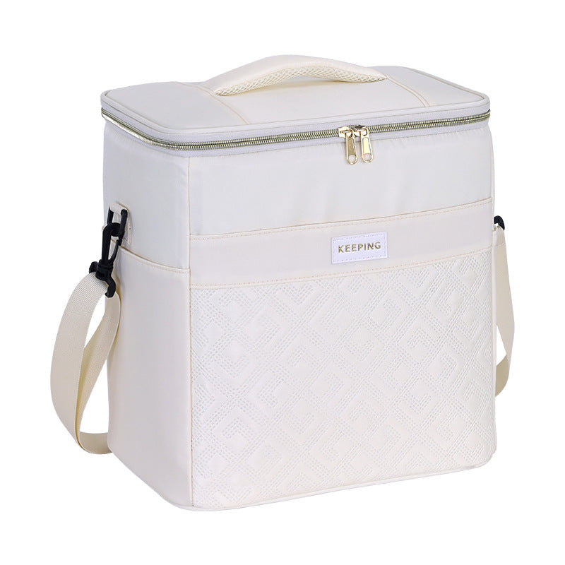 Cooler bag with insulating interior and practical carrying system Kalsten