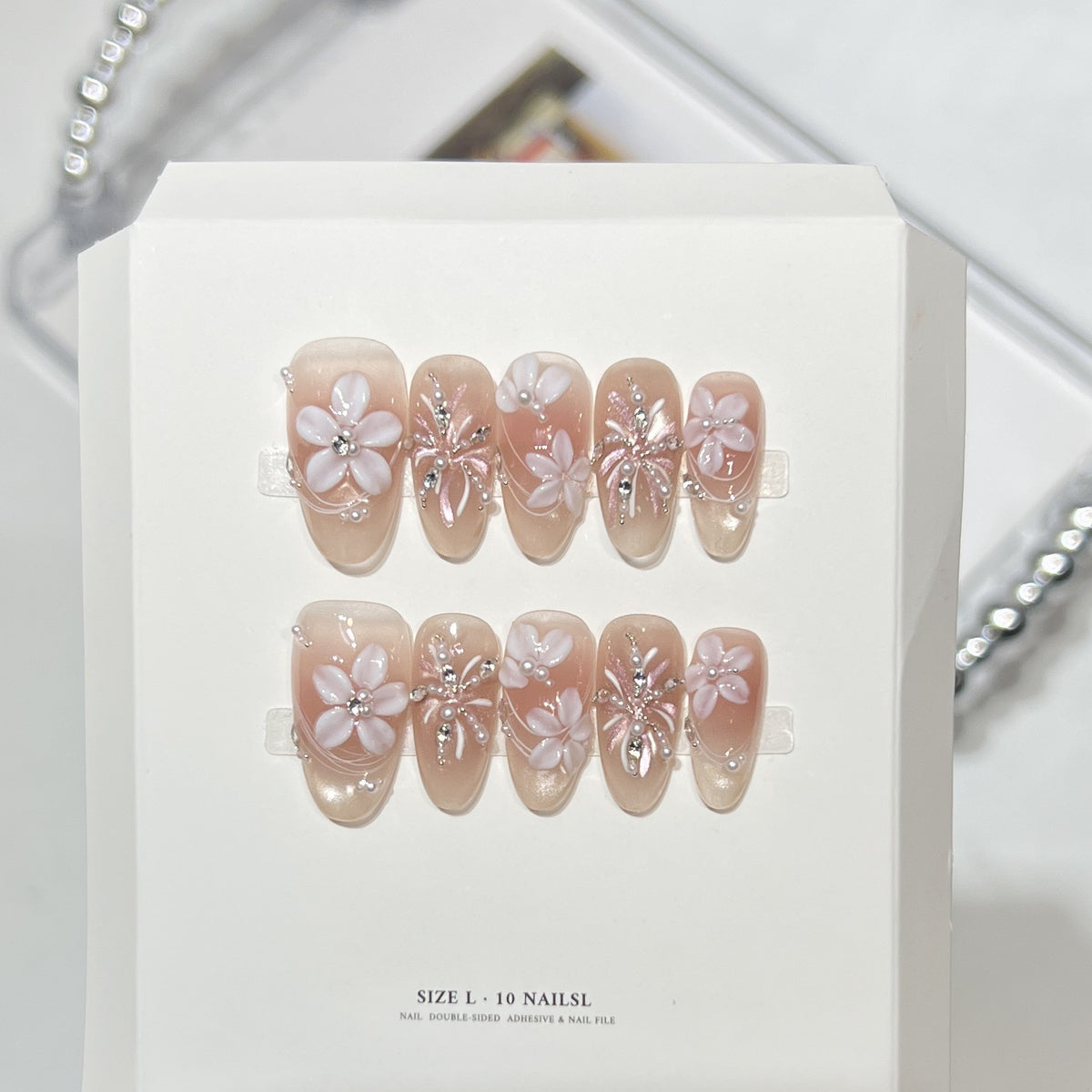 Premium Press-On Nail Art Set with Elegant Heart & Leaf Design Acalora