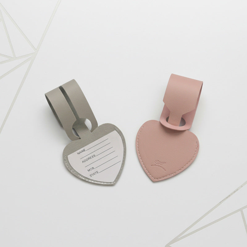 heart-shaped leather luggage tag with adjustable loop Kalsten