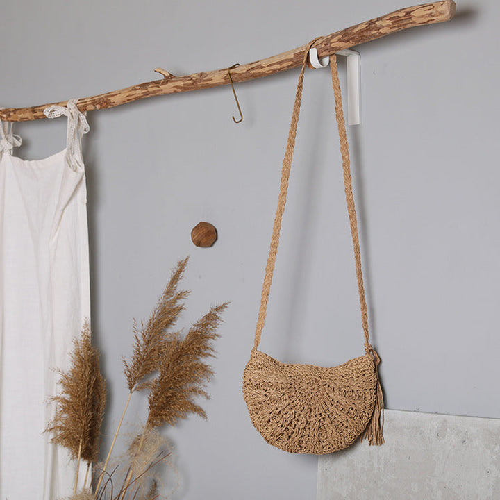 Boho-Inspired Handbag Made of Natural Material Kalsten