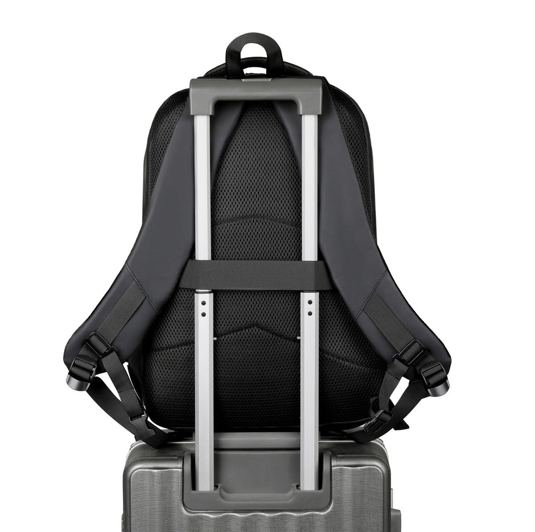 Functional and Elegant Laptop Bag Kalsten