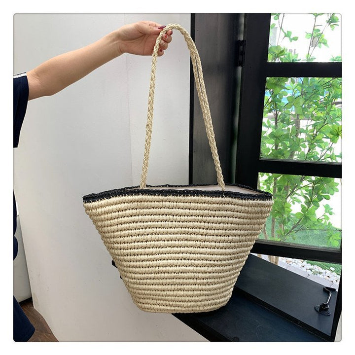 Handmade beach bag with wide bottom and sturdy handle Kalsten
