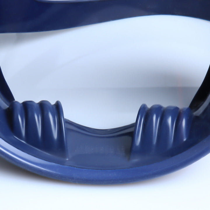 Swimming mask with ergonomic silicone sealing ring Kalsten