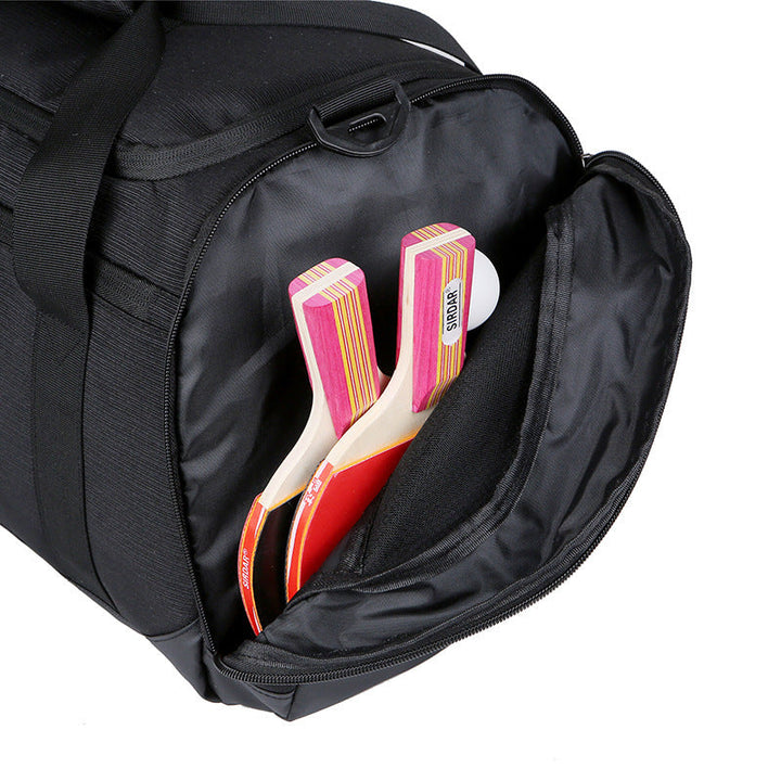 Spacious sports and travel bag with reinforced bottom Kalsten