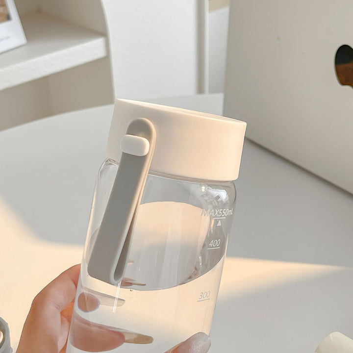 Women's BPA-free drinking bottle with smart lid from Kalsten