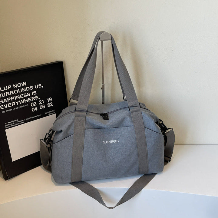 Sporty Weekend Bag With Ergonomic Carrying Options Kalsten