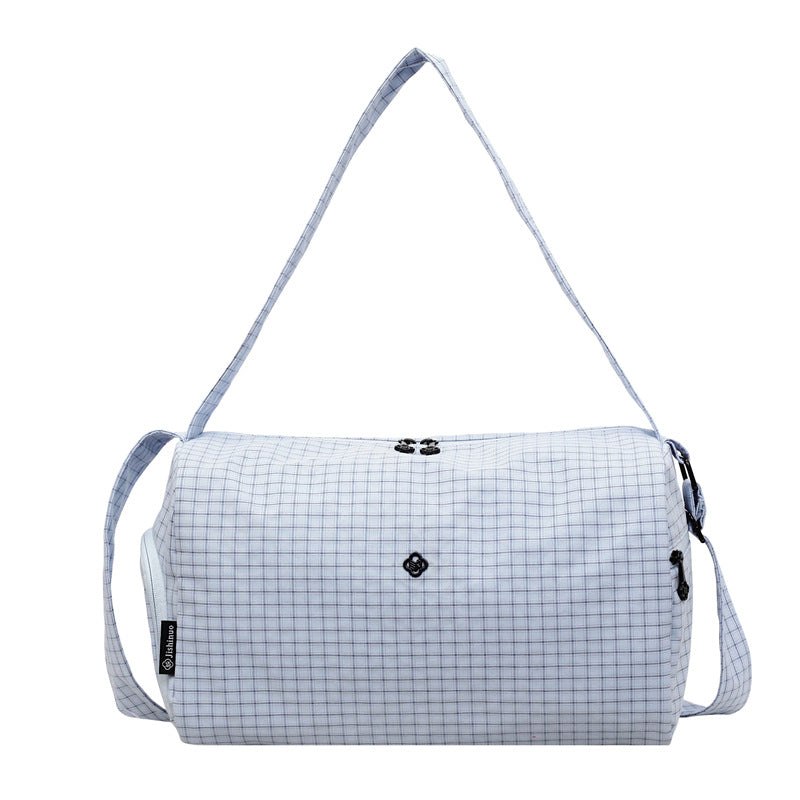 Women’s sporty and stylish travel bag Kalsten