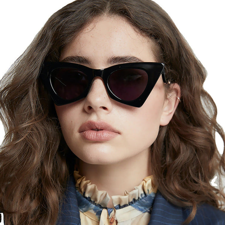 Ladies fashionable cat-eye sunglasses in fashion style Kalsten