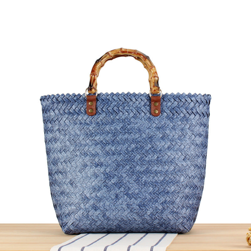 Stylish shopping bag made of braided natural material Kalsten