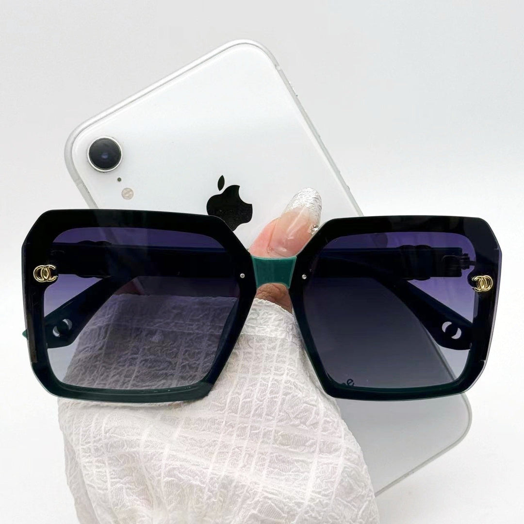 Ladies Fashion Sunglasses with distinctive square frame and luxurious accents Kalsten