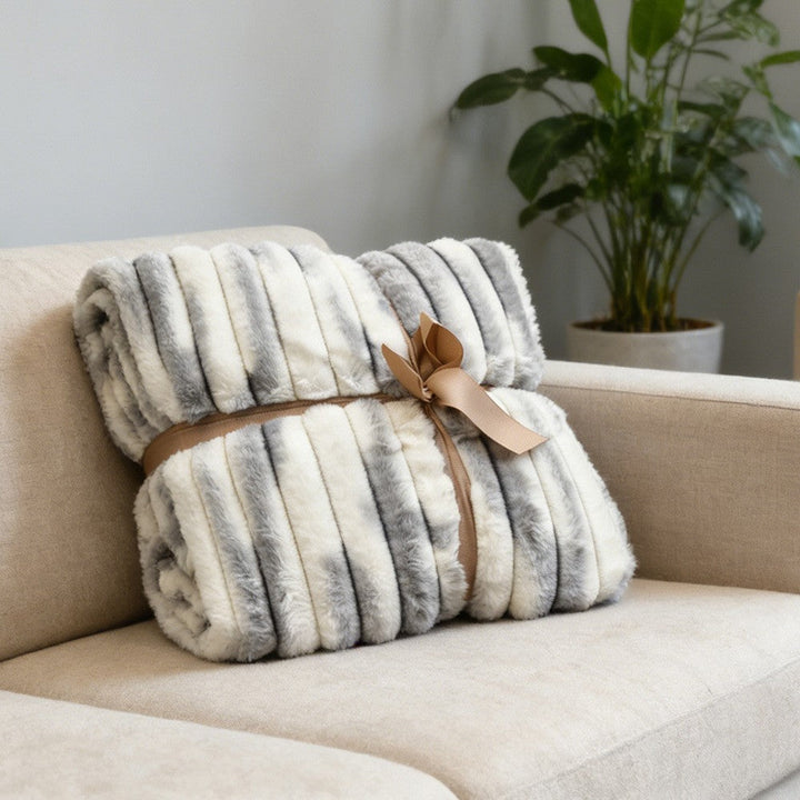 Women's Luxury Cuddle Blanket with Textured Surface Kalsten