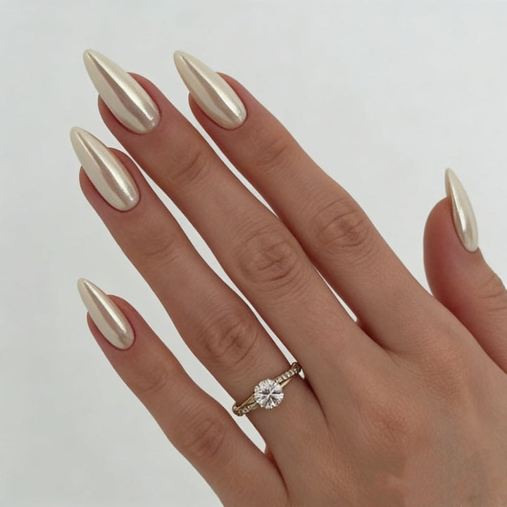 Elegant Artificial Nails in Shimmering Metallic Look Kalsten