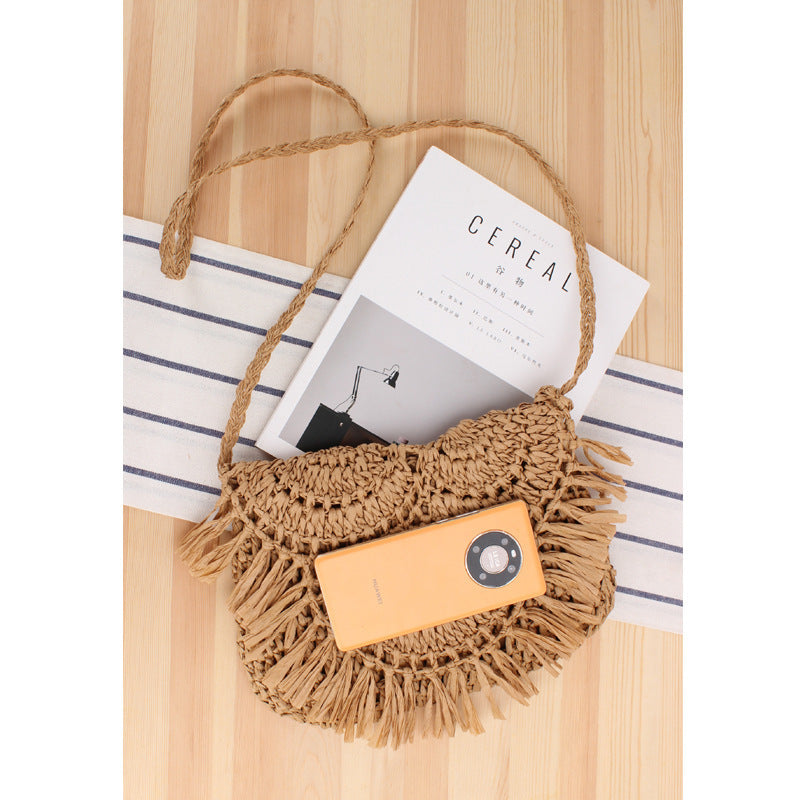 Handcrafted macrame shoulder bag with fringed design Kalsten