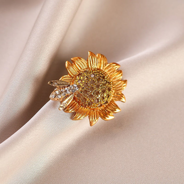 Elegant sunflower brooch with crystals Kalsten