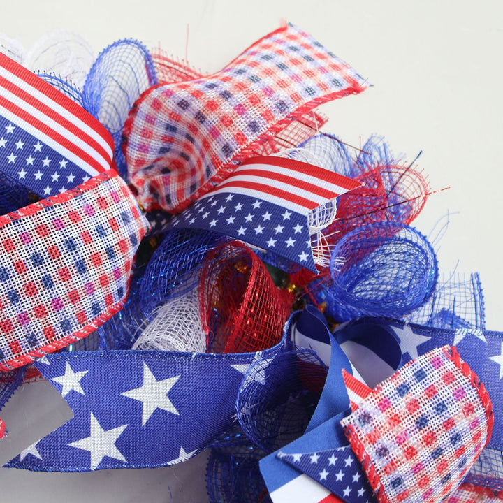 Unisex handmade patriotic door wreath with ribbon, star pattern and decorative net bow Kalsten