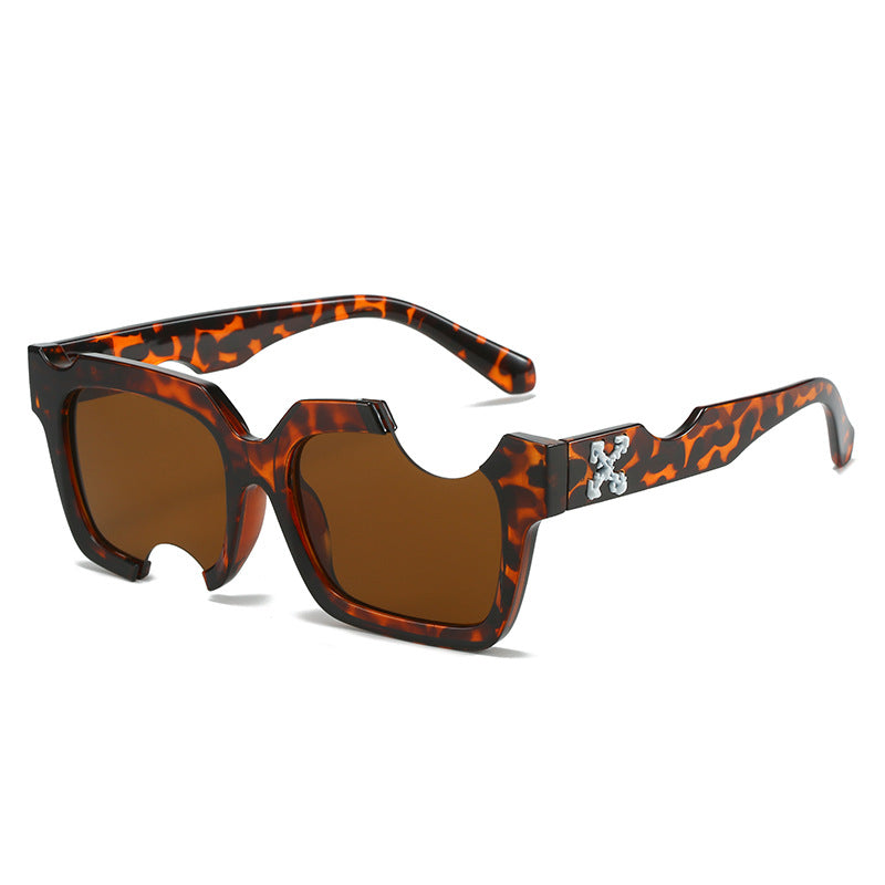 Women's modern, geometric sunglasses with exceptional frame Kalsten