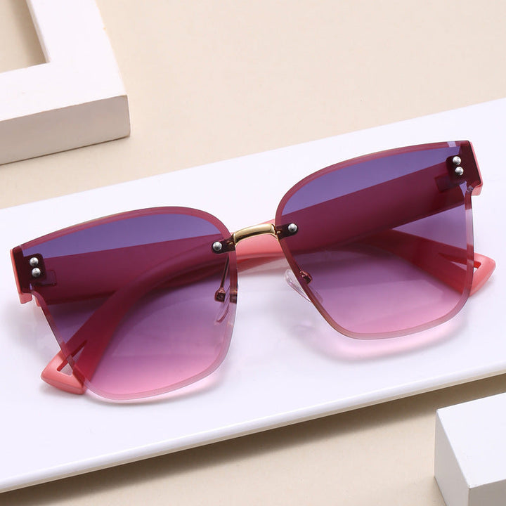 Ladies stylish sunglasses with elegant shield design Kalsten