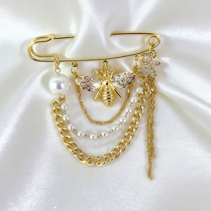 Elegant safety pin with pearls and crystals Kalsten