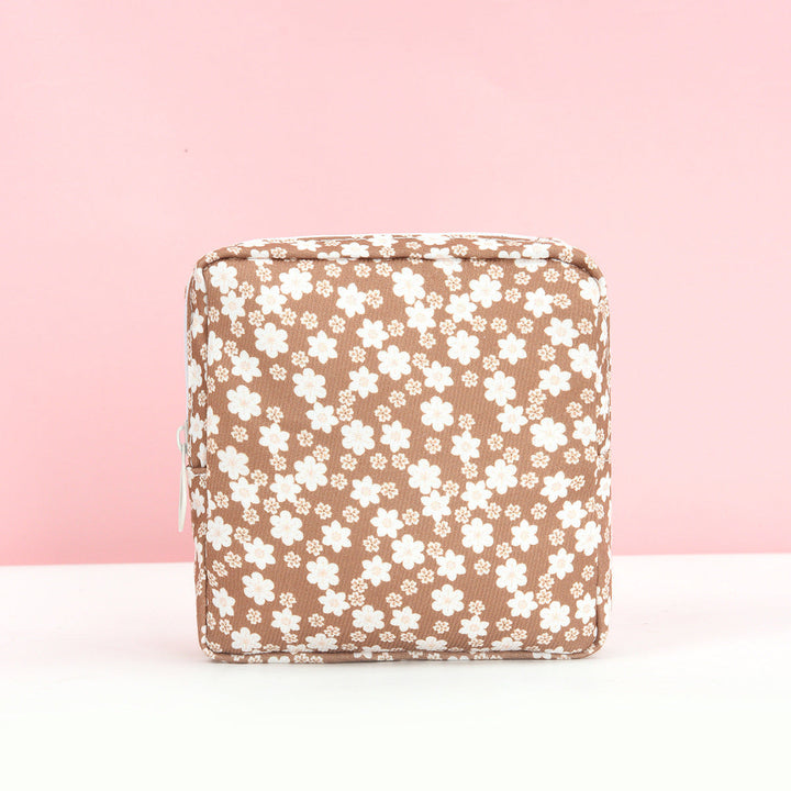 Cosmetic organizer with floral patterned design Kalsten