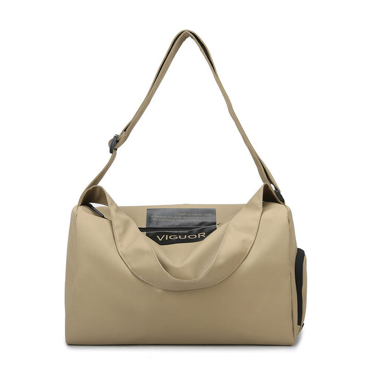 Stylish travel bag with versatile carrying options Kalsten