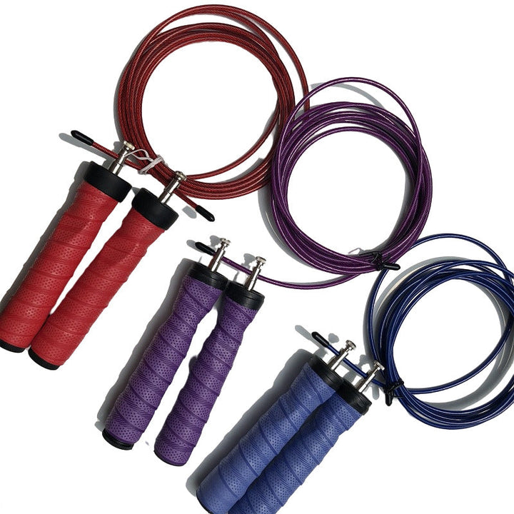 Jump rope with non-slip grips and adjustable cord Kalsten