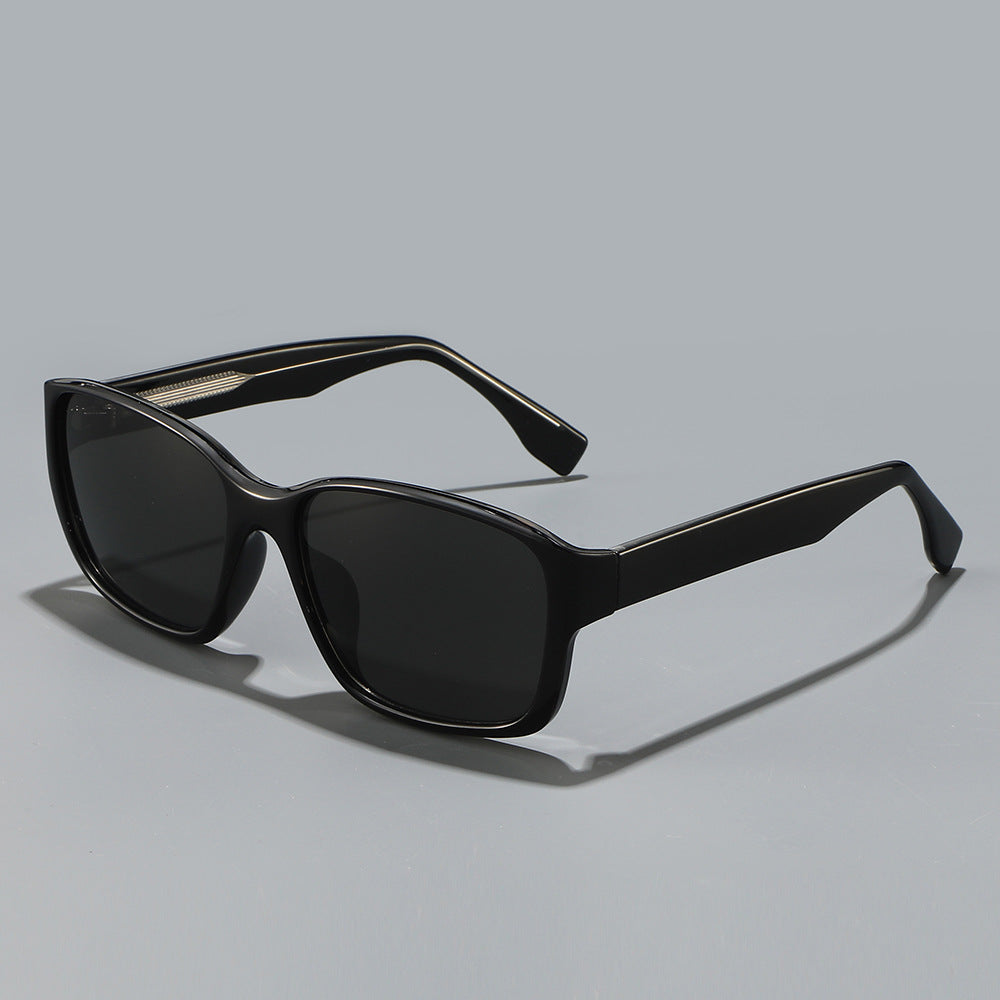Women's sunglasses in a modern oversized style Kalsten