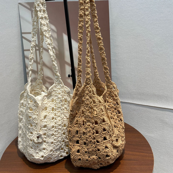 Hand-knotted shoulder bag in modern design Kalsten