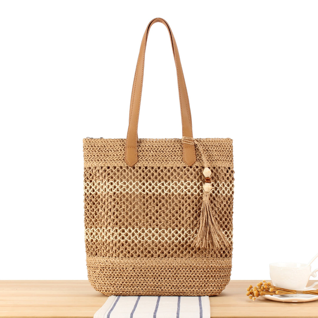 Handbag Made from Handwoven Natural Material with Elegant Tassel Details Kalsten