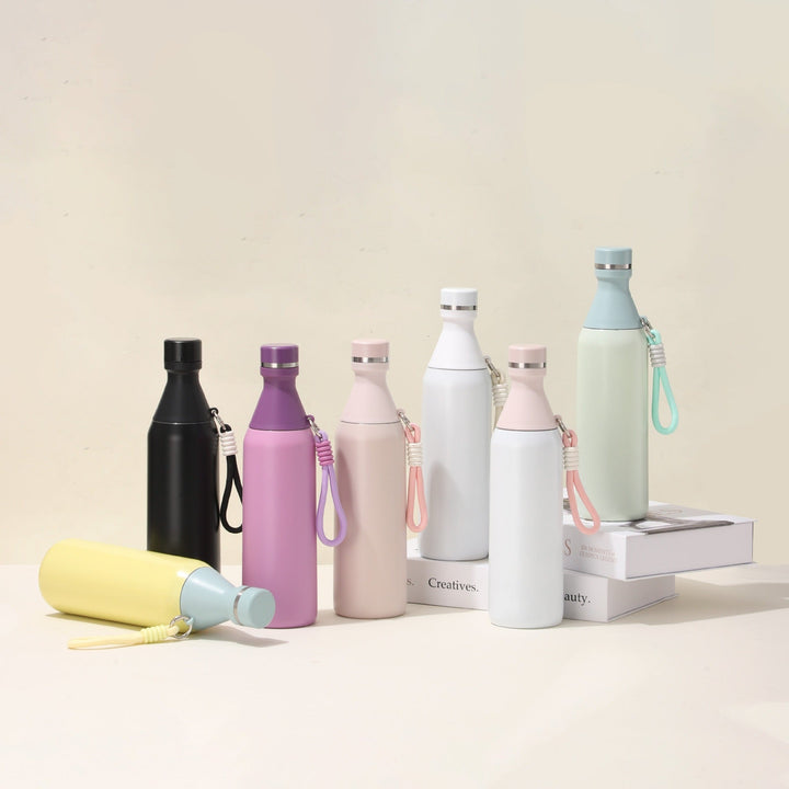 Women's insulated water bottle with practical carrying strap Kalsten