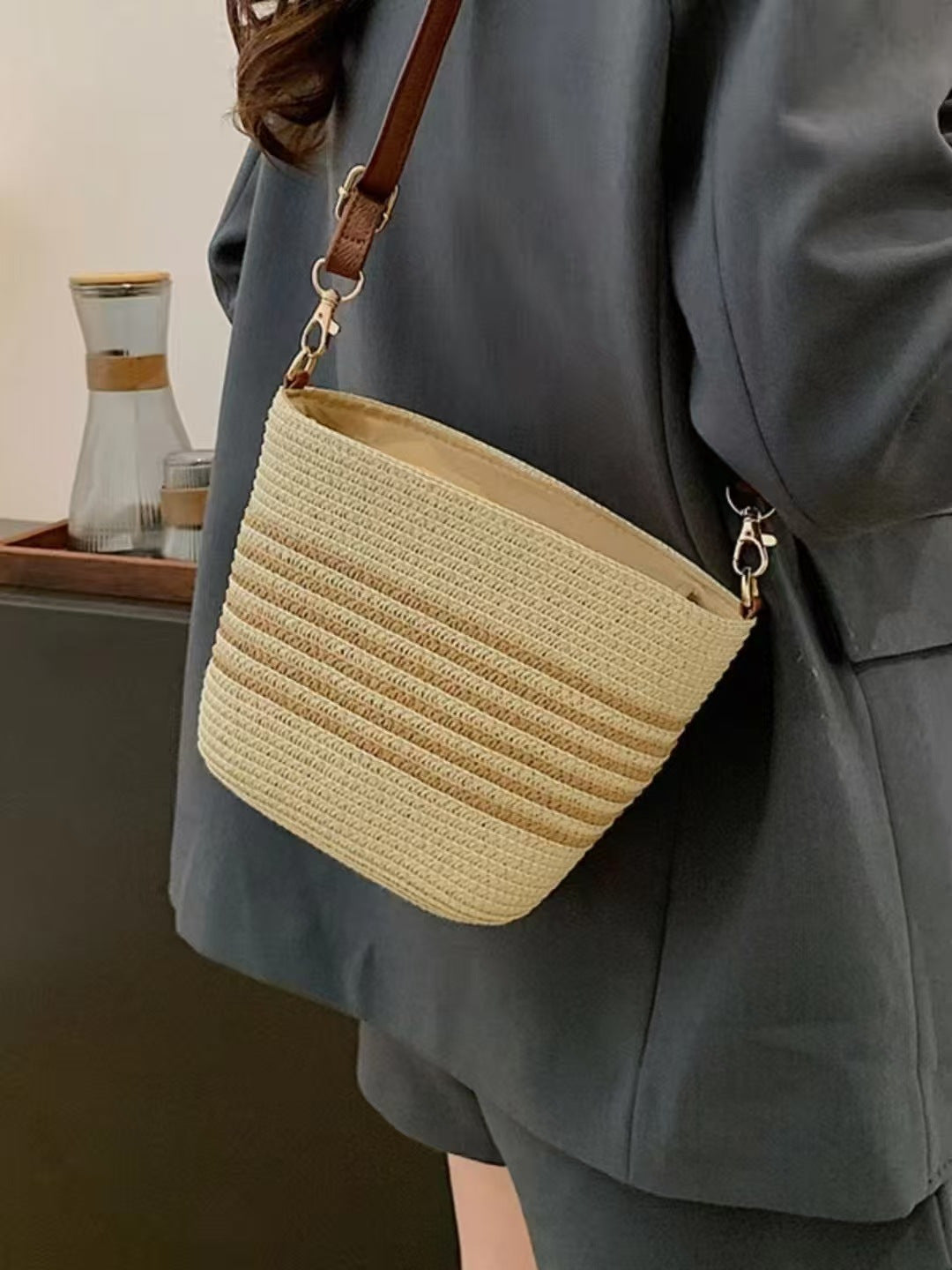Elegant and Versatile Shoulder Bag Kalsten