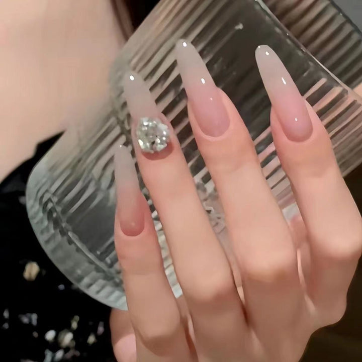 Elegant Artificial Nails Kalsten