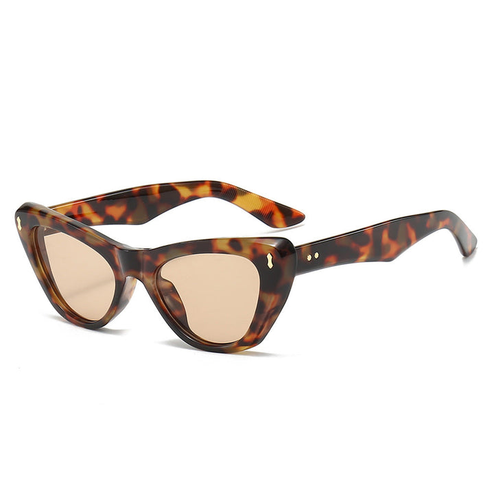 Ladies Cat-Eye Sunglasses with Elegant Accentuated Frame Kalsten