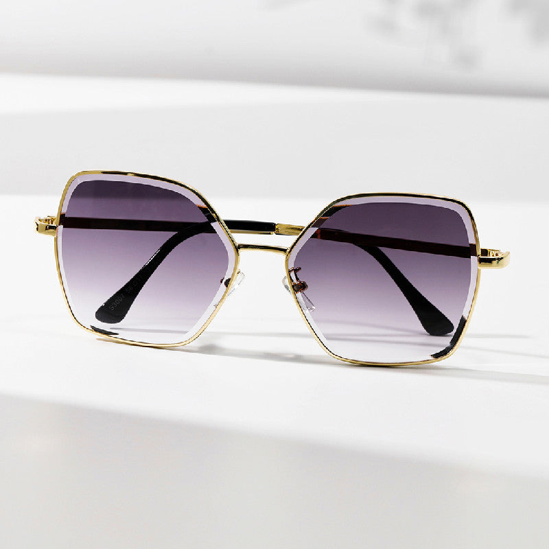 Women geometric sunglasses with fashionable gold frame Kalsten