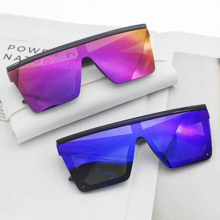 Women’s Sporty Sunglasses in Trendy Shield Design Kalsten