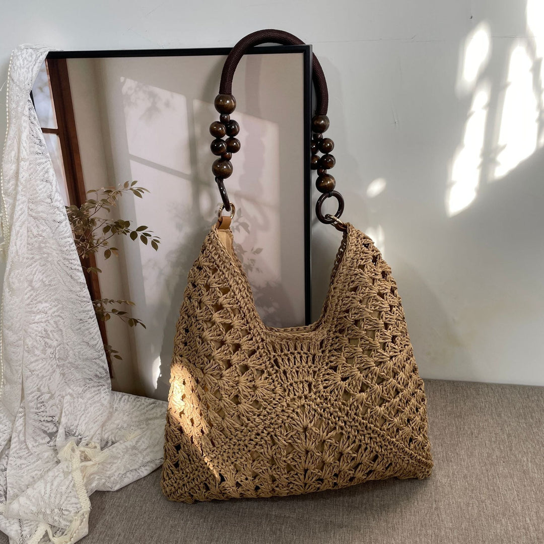 Hand-knotted shoulder bag with wooden handles Kalsten