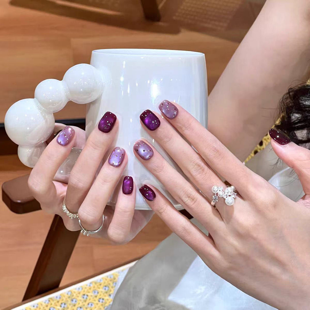 Artificial nails with sparkling glitter and holographic effect Kalsten