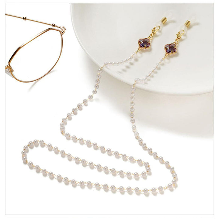 Elegant glasses holder chain with pearl accents Kalsten