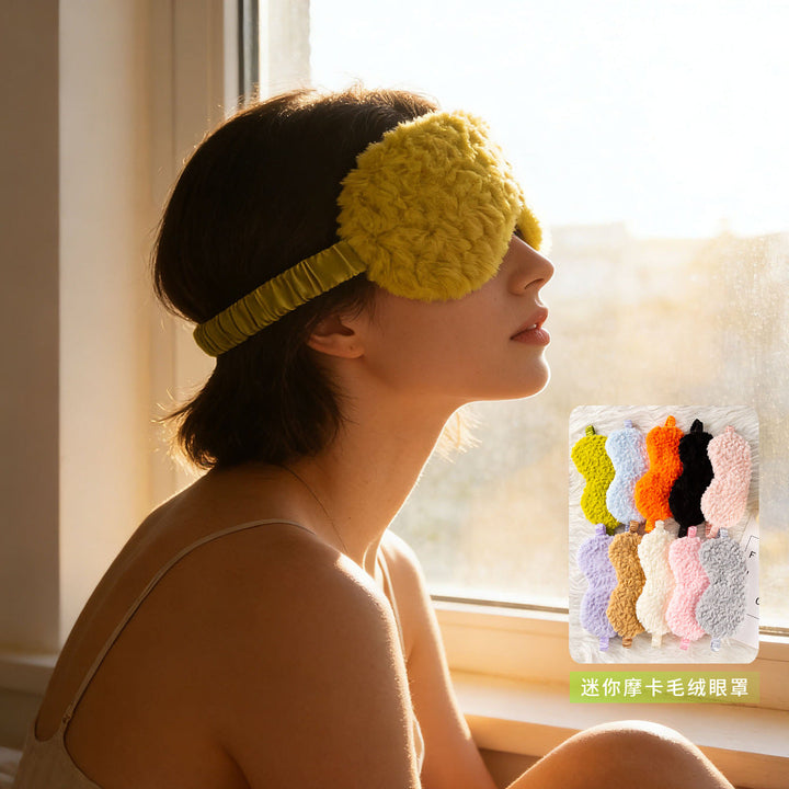 Women's luxury sleep mask with voluminous faux fur cover and softly padded eye area Kalsten