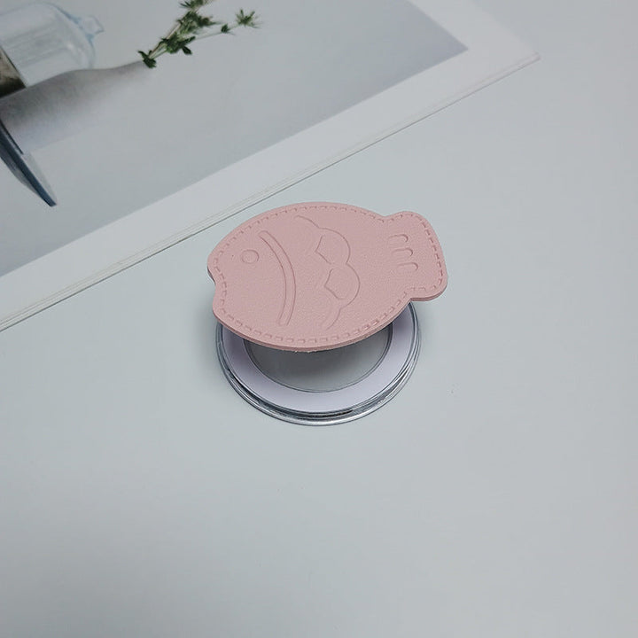 Fish-Shaped Leather Phone Holder Kalsten