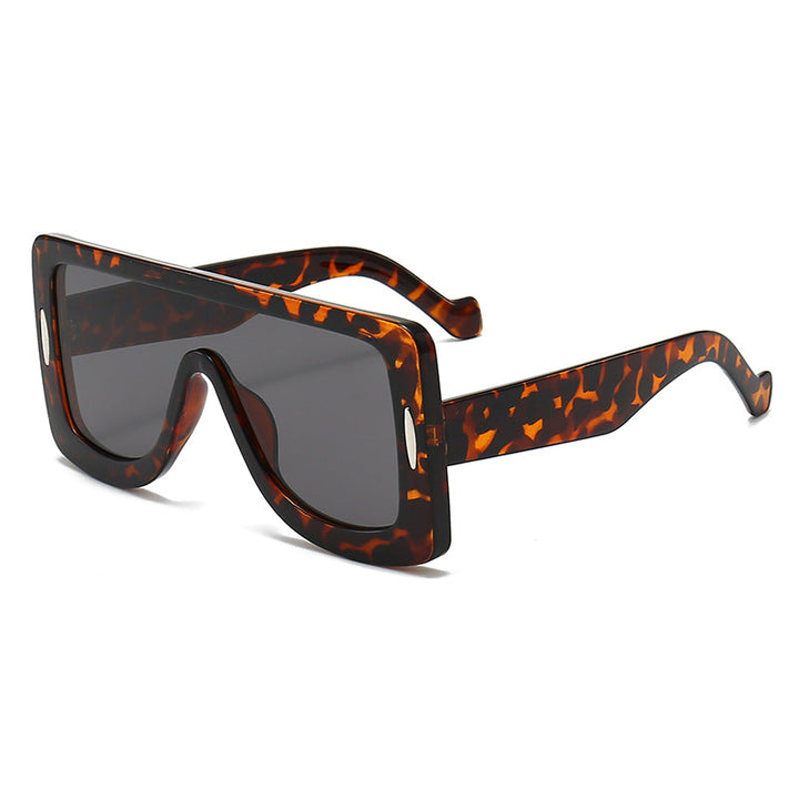 Women's Oversized Sunglasses in Modern Bauhaus Style Kalsten