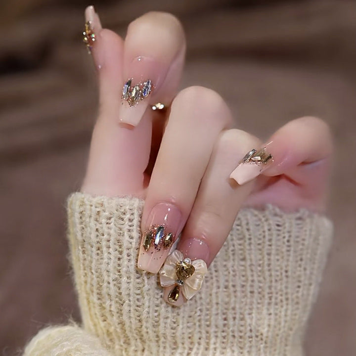 Artificial nails with glamorous accents Kalsten